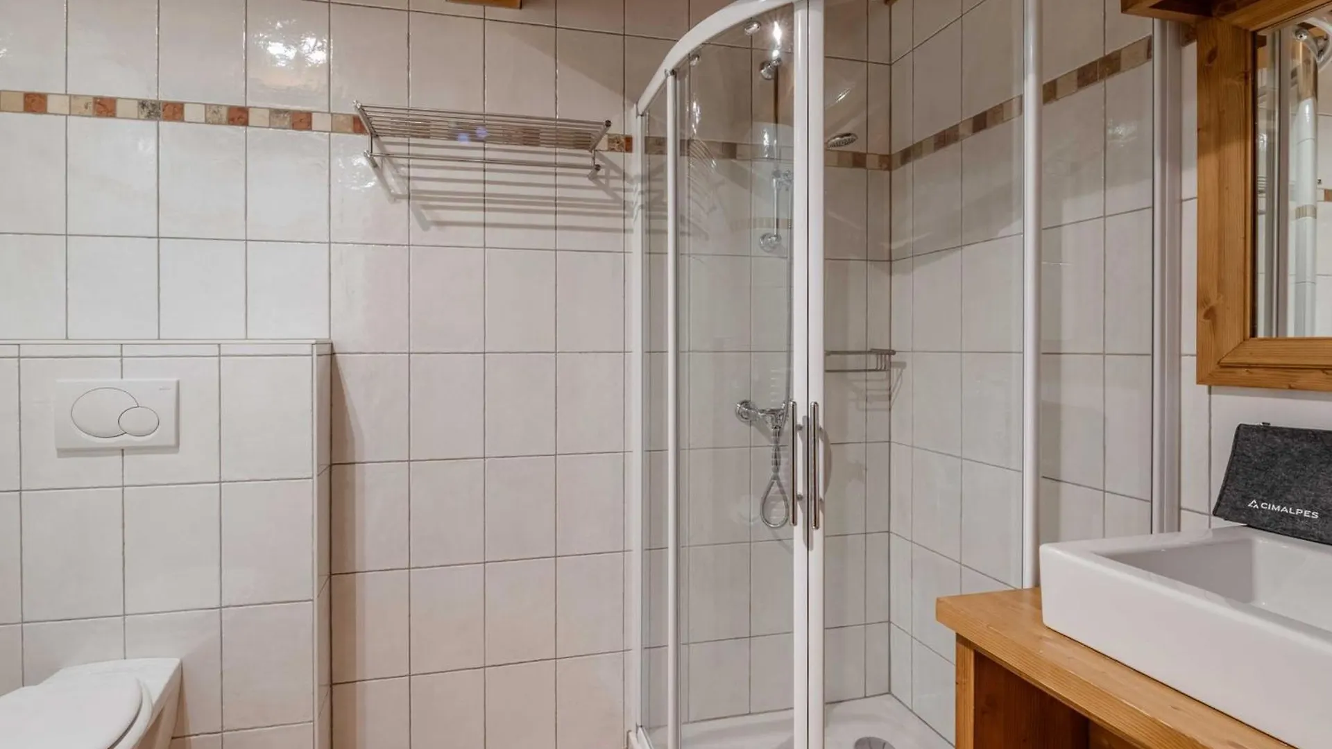 Superbe Chalet Pour 14 Pers. Avec Spa, Cheminee Et Fitness, A 10 Min Du Centre De Morzine - Fr-1-754-17 France
