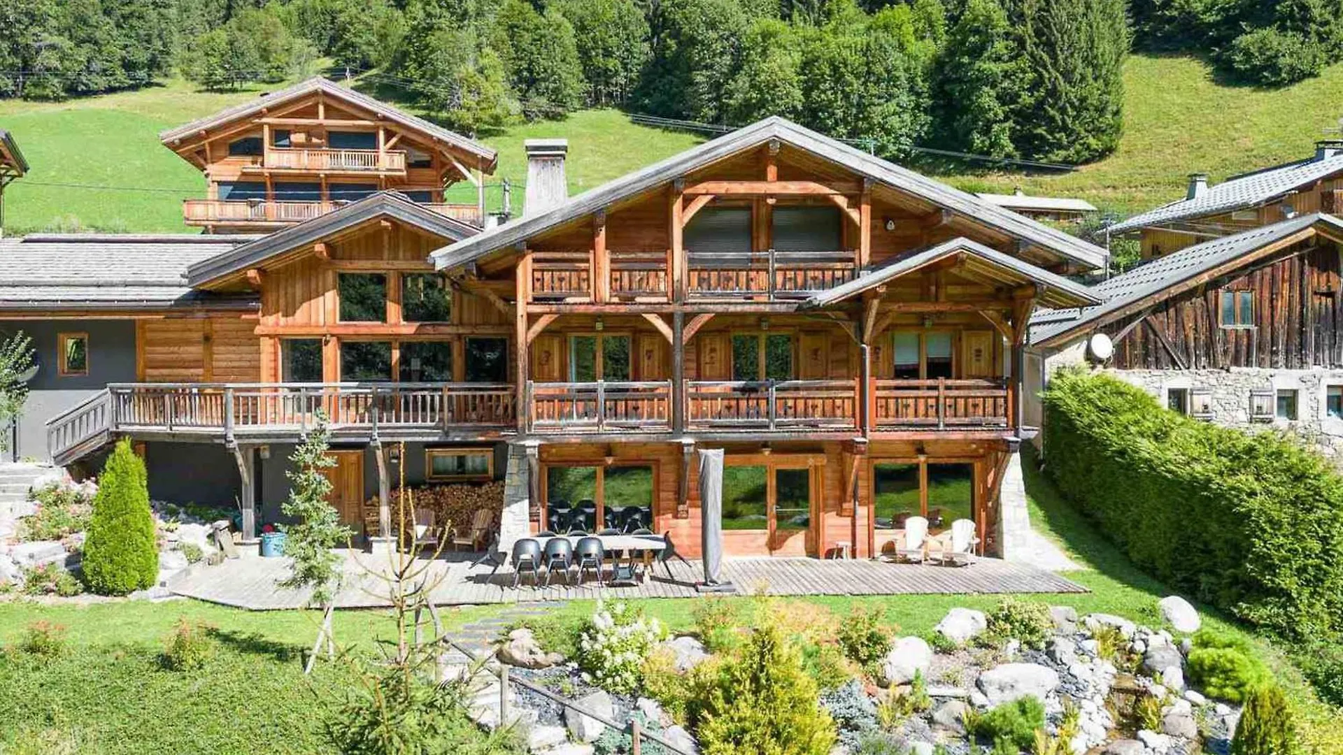Superbe Chalet Pour 14 Pers. Avec Spa, Cheminee Et Fitness, A 10 Min Du Centre De Morzine - Fr-1-754-17